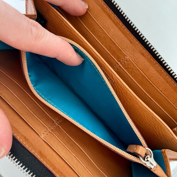 Coach accordion zip around pebble leather wallet - Picture 3 of 5